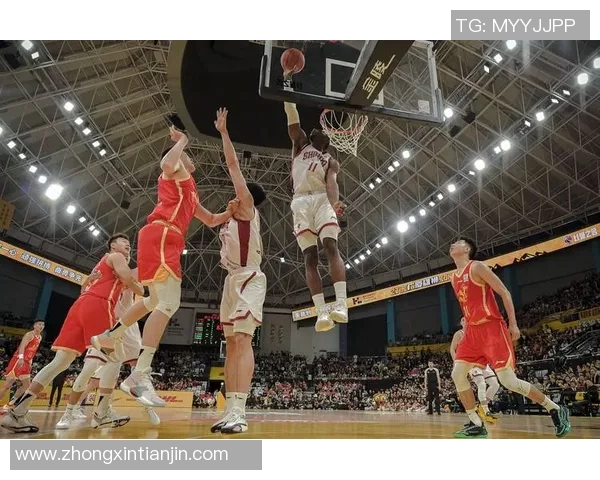 姚明重返赛场参加全运会展现篮球传奇魅力引发全民热议