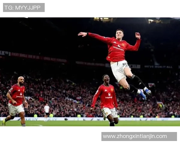 德甲经典对决：利物浦与曼联战成平局历史冷门引发全场热议