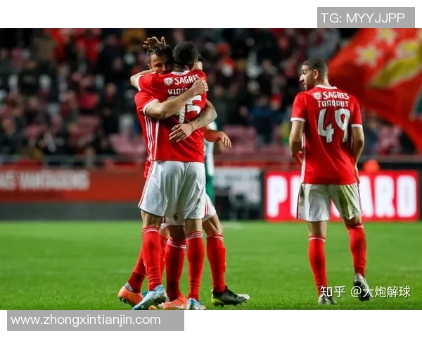 德甲精彩对决曼联以4-0大胜波尔图引发争议判罚引热议